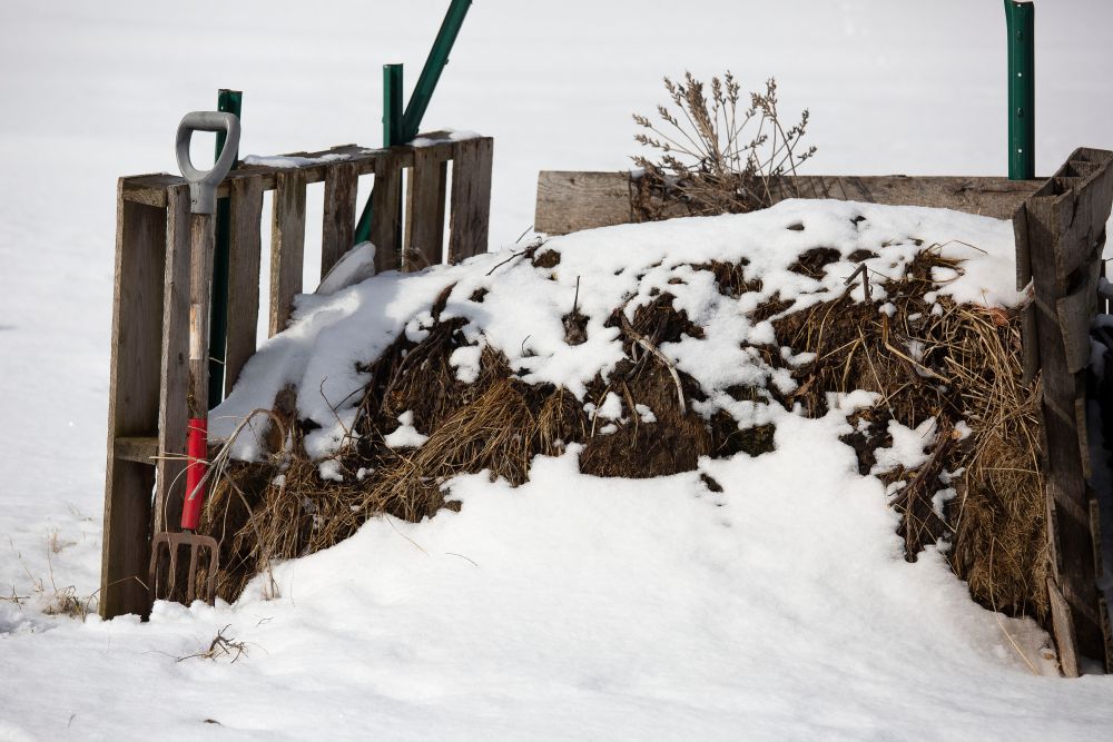 Composting in Winter: Why It Slows Down and How to Keep It Working