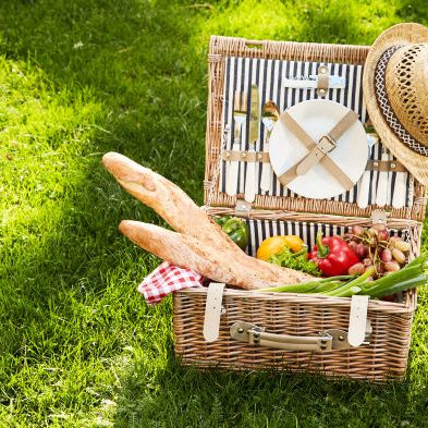 How to Choose a Picnic Basket or Hamper for Days Out