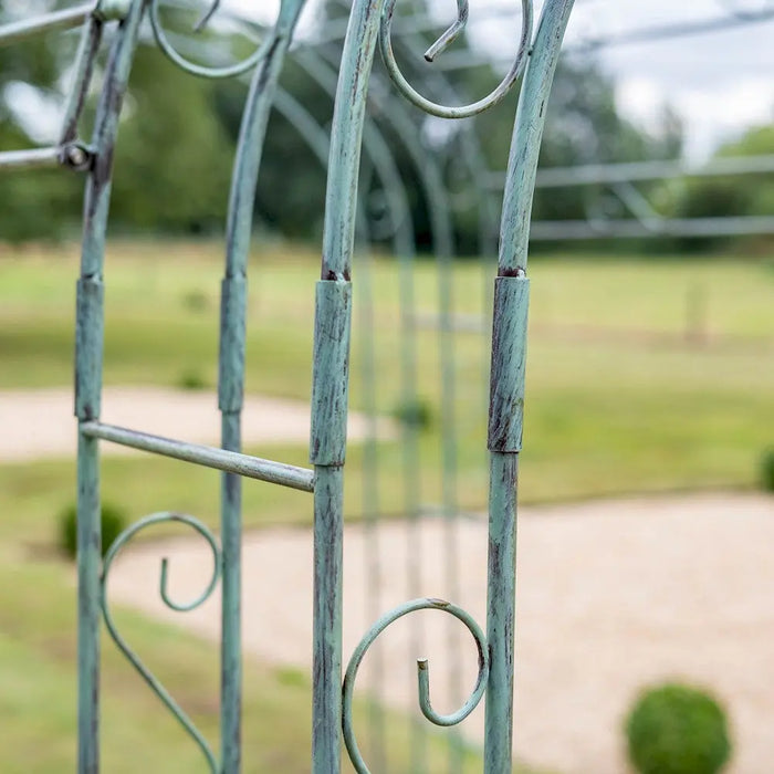 FL-DE-LYS GARDEN ARCH TUNNEL - GREEN RUST Ascalon
