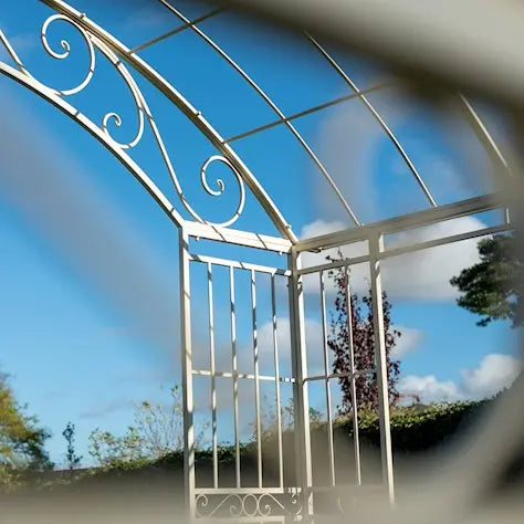 MARSEILLE GAZEBO - CREAM - Chestnut Mill