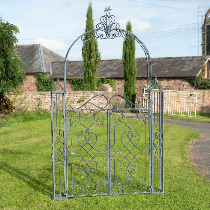 HERITAGE GATES WITH ARCH - Lead Grey