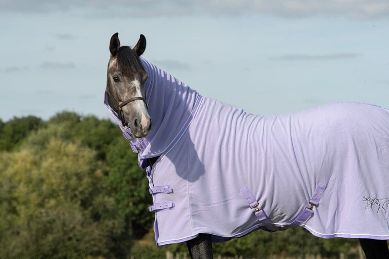 Swish Fixed-Neck Fleece Rug – Violet
