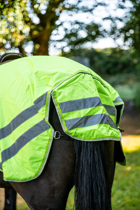 Swish Waterproof Exercise Sheet – High-Visibility Yellow