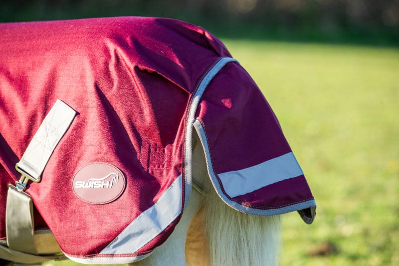 Swish Mini 0g Turnout Rug – Burgundy