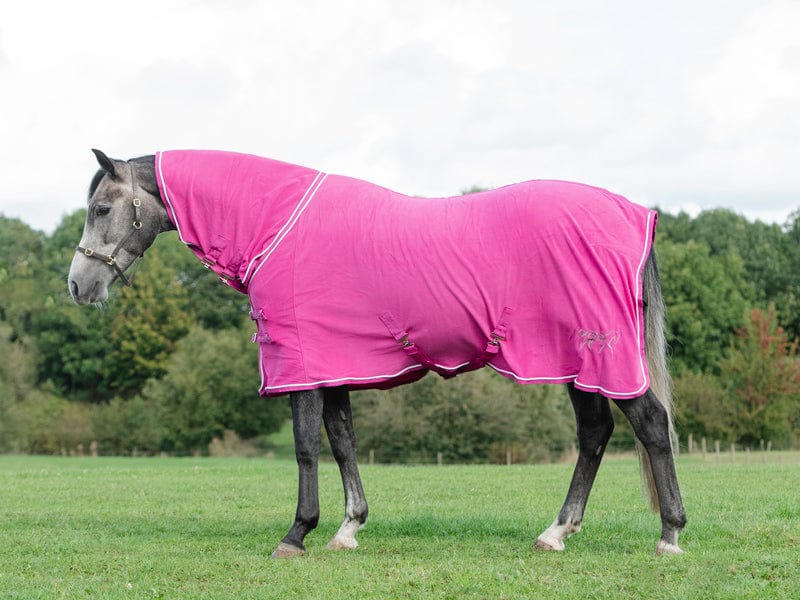 Swish Fixed-Neck Fleece Rug – Berry