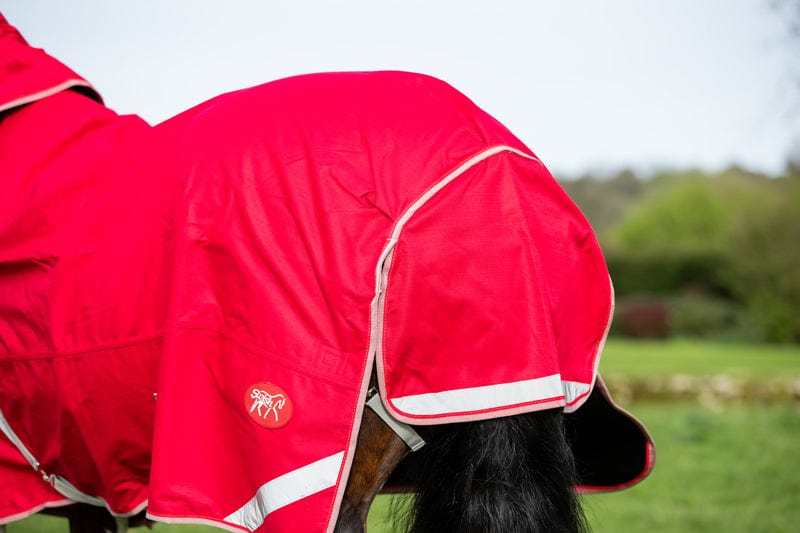 Swish Wide-Fit 100g Detachable-Neck Turnout Rug – Red