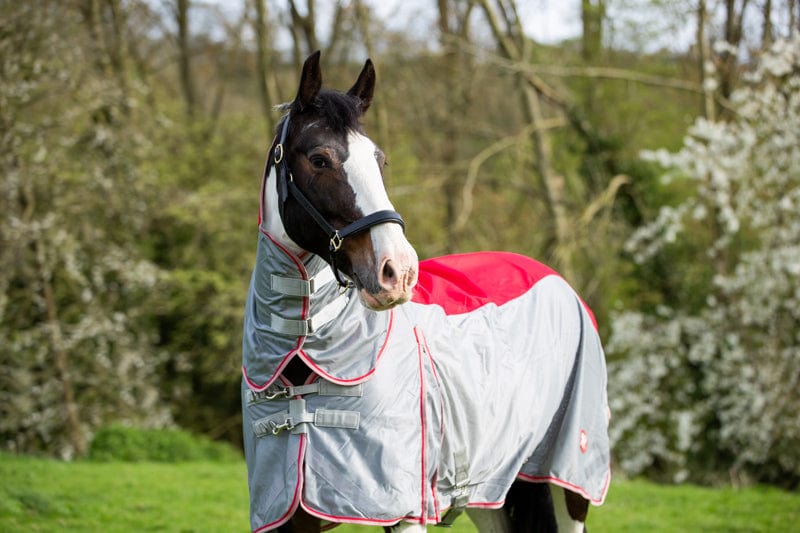 Swish Wide-Fit Mesh Fly Turnout Combination Rug – Red