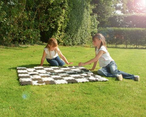 Giant Garden Draughts