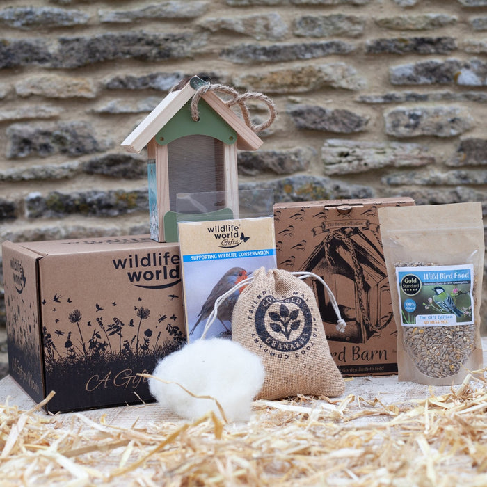 For the love of Birds Gift Pack (featuring Bird Barn)